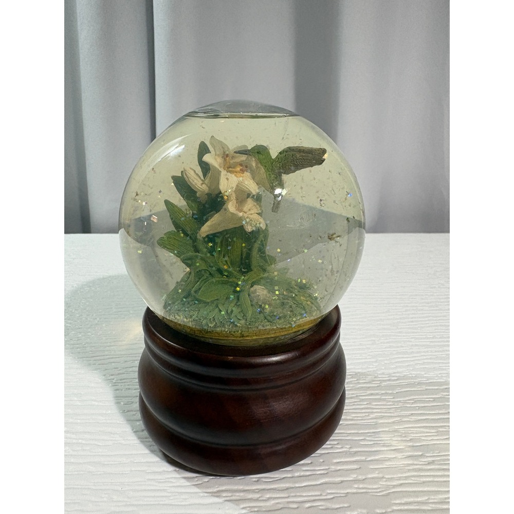 San Francisco Music Box Company Hummingbird Snow Globe Music Box PLAYS S0058